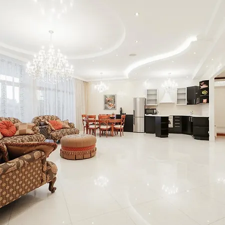Arcadijskiy Palace Apartamento *