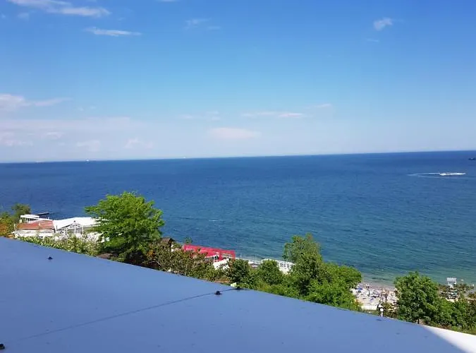 Arcadijskiy Palace Apartman *