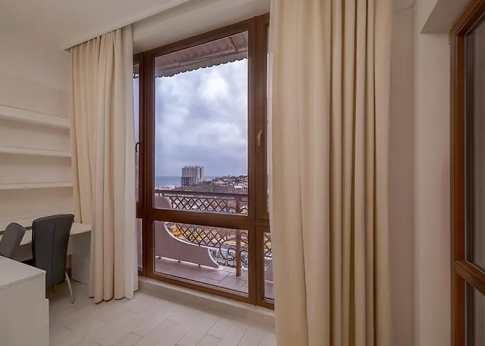 Arcadijskiy Palace Apartman