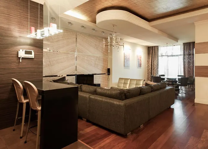 Arcadijskiy Palace Apartman *