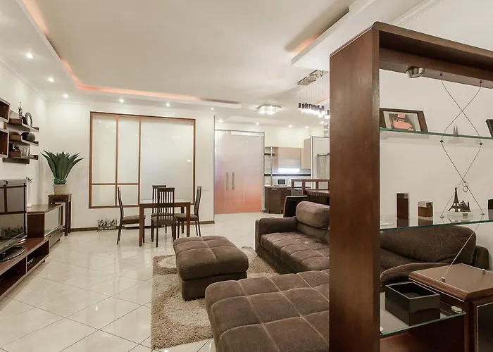 Arcadijskiy Palace Apartman *